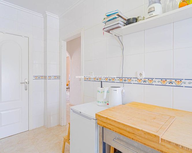 Image No.39-3 Bed Townhouse for sale