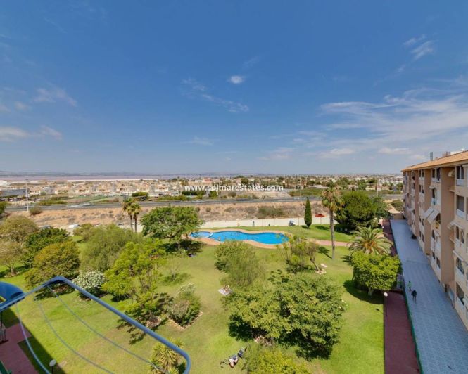 Image No.35-Appartement de 2 chambres à vendre à Torrevieja