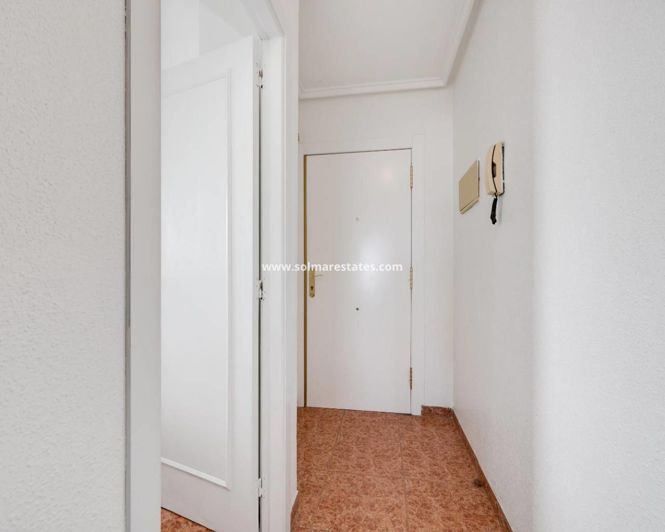 Image No.21-Appartement de 2 chambres à vendre à Torrevieja