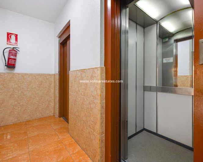 Image No.28-Appartement de 2 chambres à vendre à Torrevieja