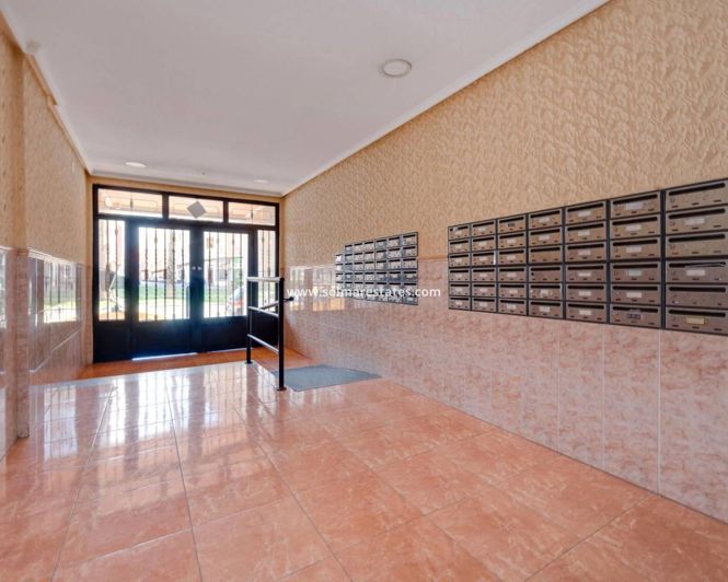 Image No.30-Appartement de 2 chambres à vendre à Torrevieja
