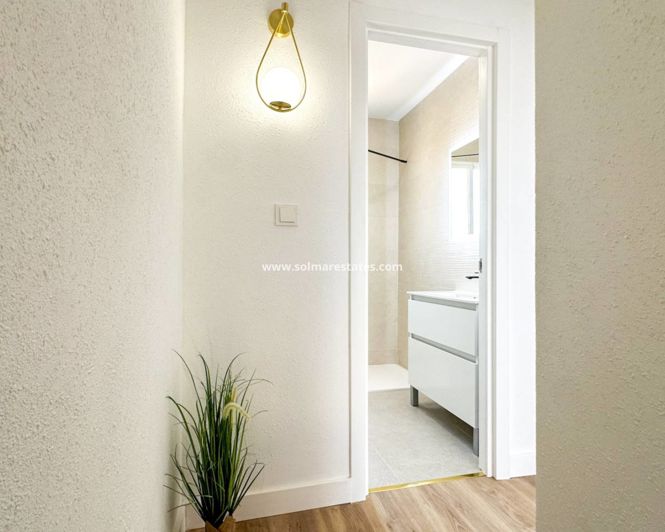 Image No.32-2 Bed Townhouse for sale