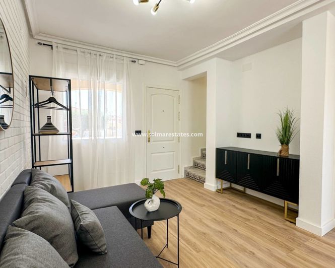 Image No.9-2 Bed Townhouse for sale