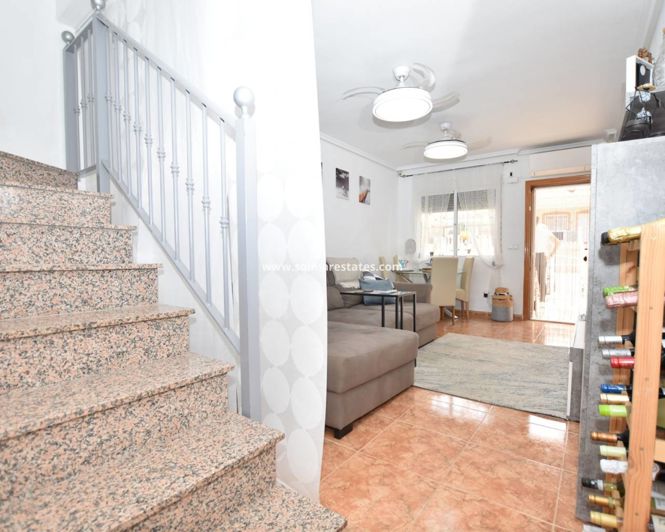 Image No.11-2 Bed Townhouse for sale