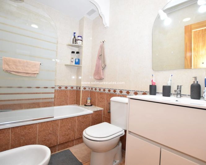 Image No.18-2 Bed Townhouse for sale
