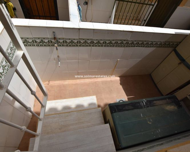 Image No.33-2 Bed Townhouse for sale