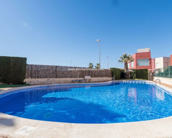 Image No.2-Quad de 2 chambres à vendre à Villamartin