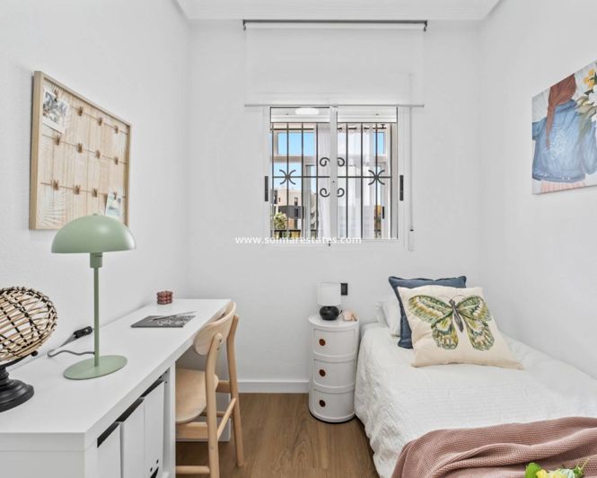 Image No.20-2 Bed Apartment for sale