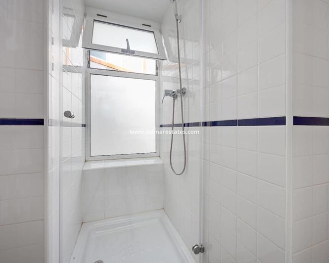Image No.15-2 Bed Apartment for sale