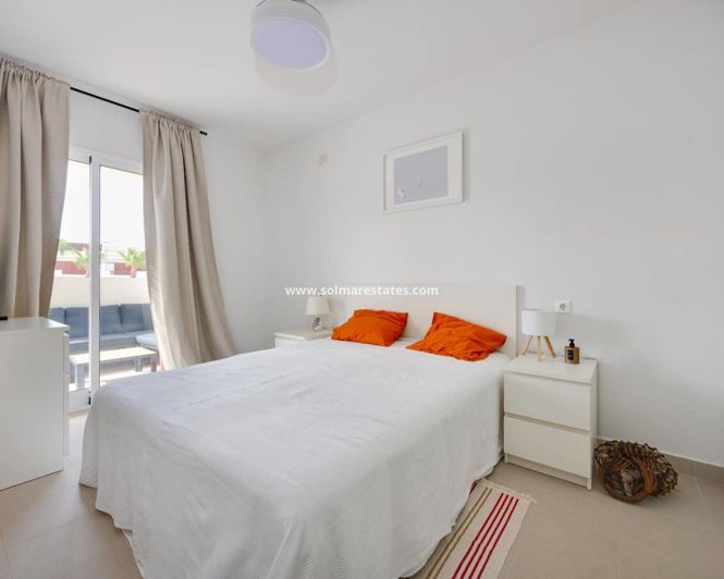 Image No.18-2 Bed Apartment for sale