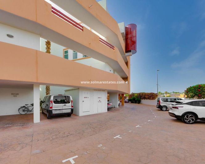 Image No.4-2 Bed Apartment for sale
