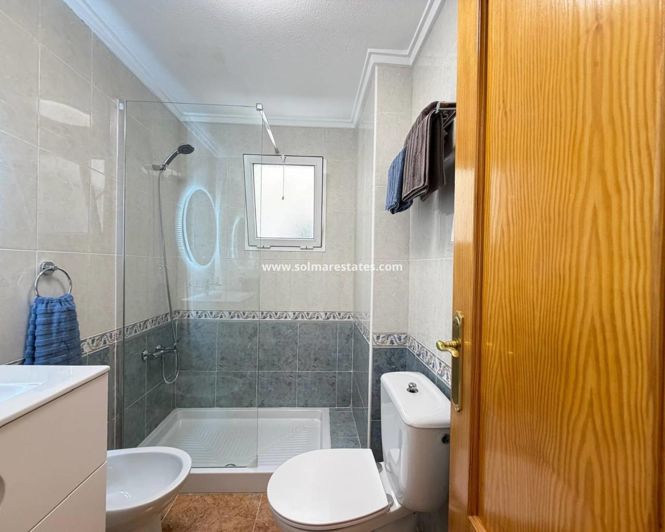 Image No.17-2 Bed Apartment for sale