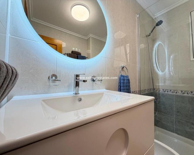 Image No.19-2 Bed Apartment for sale