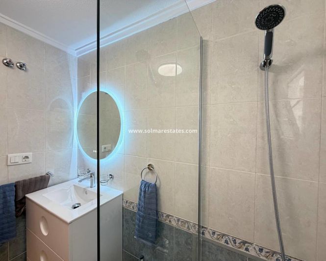 Image No.21-2 Bed Apartment for sale