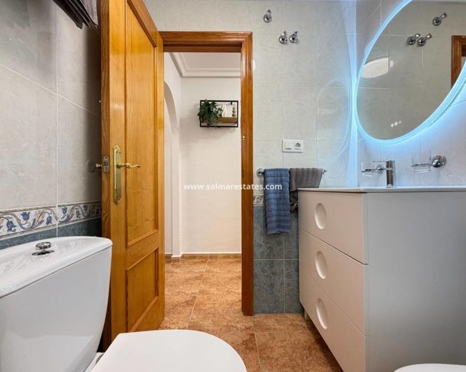Image No.22-2 Bed Apartment for sale