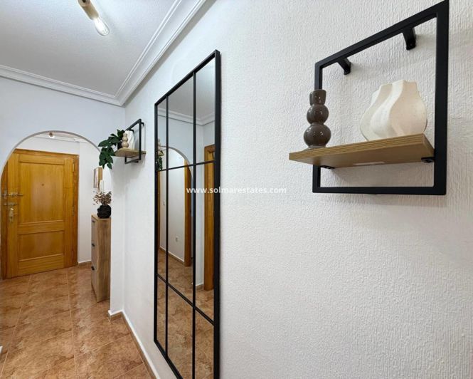 Image No.25-2 Bed Apartment for sale