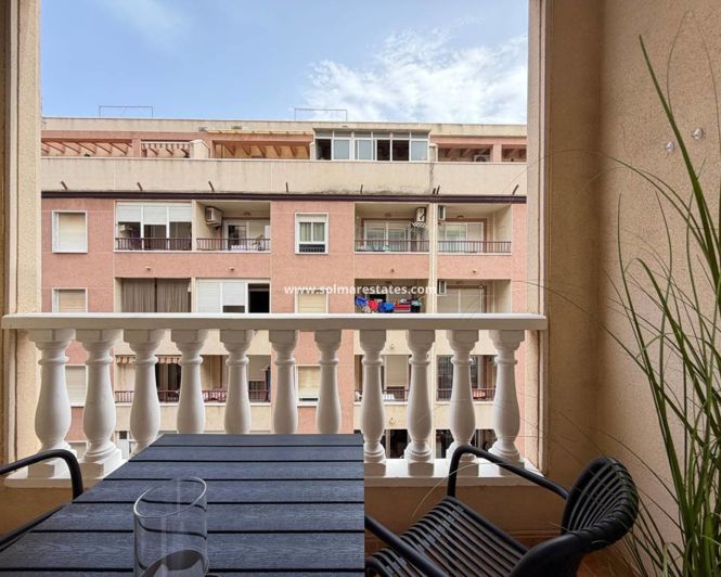 Image No.40-2 Bed Apartment for sale