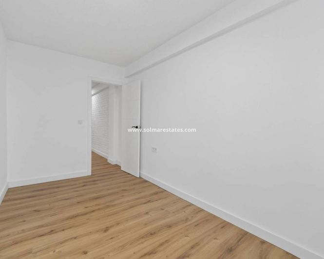 Image No.13-3 Bed Apartment for sale