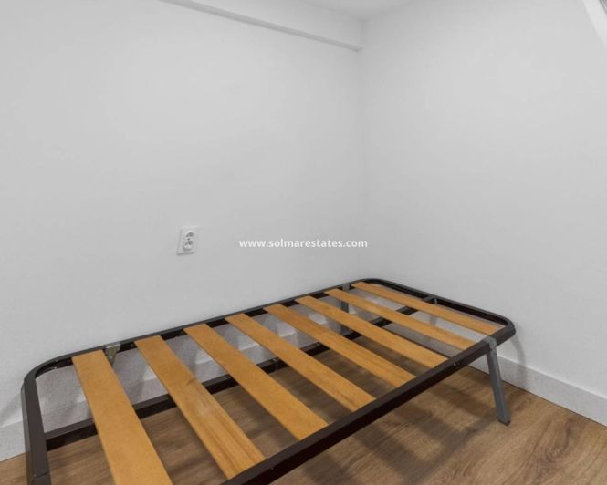 Image No.19-3 Bed Apartment for sale
