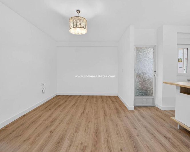 Image No.3-3 Bed Apartment for sale