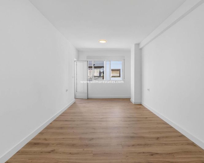 Image No.9-3 Bed Apartment for sale