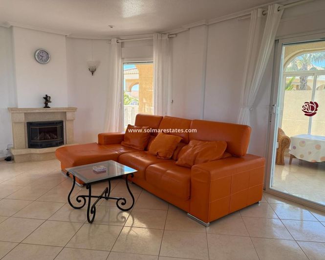 Image No.6-Villa de 4 chambres à vendre à Ciudad Quesada