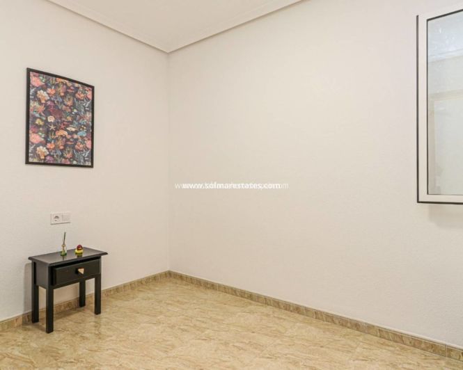 Image No.15-2 Bed Apartment for sale