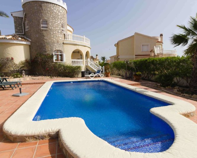 Image No.12-5 Bed Villa for sale