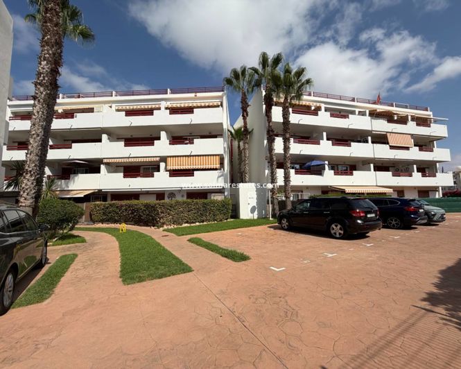 Image No.29-3 Bed Apartment for sale