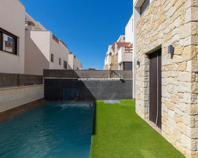 Image No.26-3 Bed Villa for sale