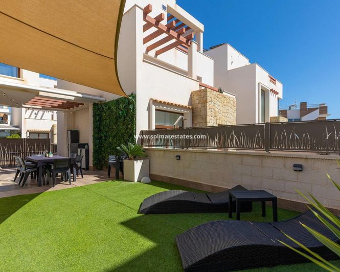 Image No.32-3 Bed Villa for sale