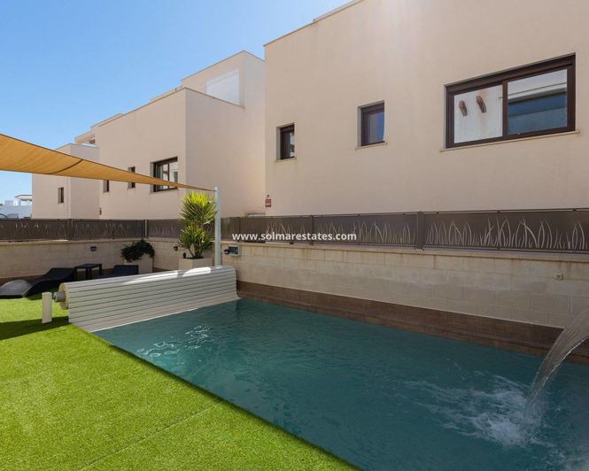 Image No.33-3 Bed Villa for sale