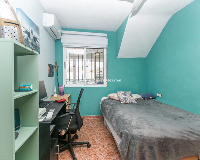 Image No.18-2 Bed Apartment for sale