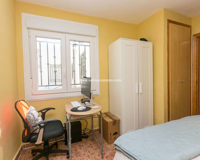 Image No.27-2 Bed Apartment for sale