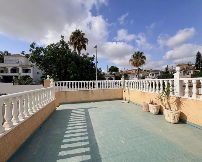 Image No.25-4 Bed Villa for sale