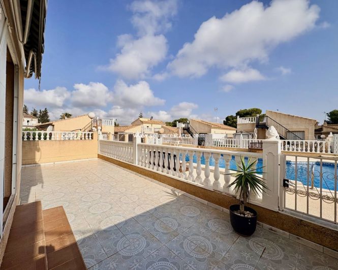 Image No.30-4 Bed Villa for sale