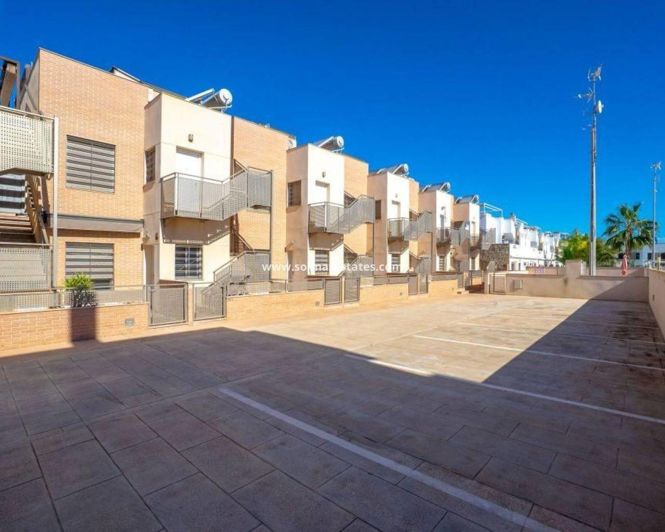 Image No.23-2 Bed Apartment for sale