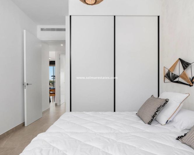 Image No.17-3 Bed Apartment for sale