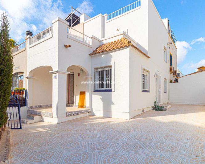 Image No.2-3 Bed Quad for sale