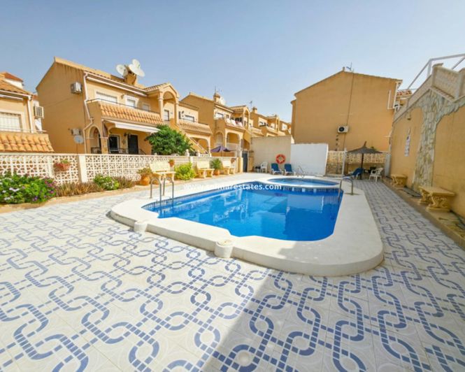 Image No.21-2 Bed Apartment for sale