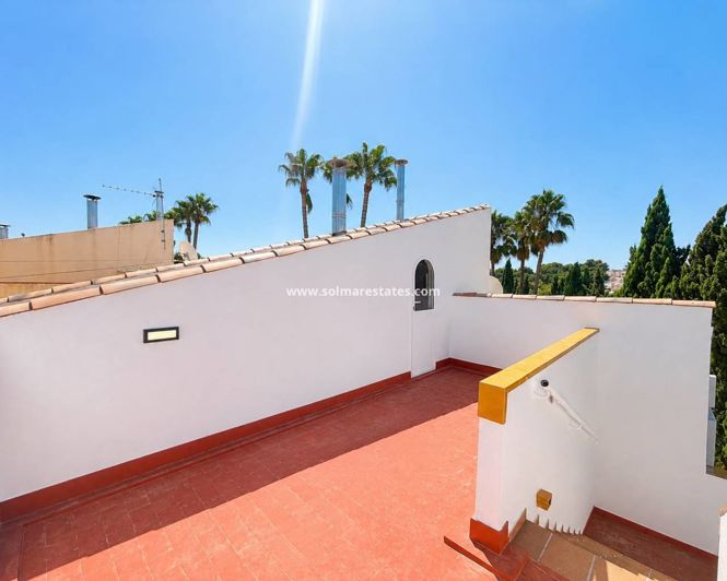 Image No.31-3 Bed Villa for sale