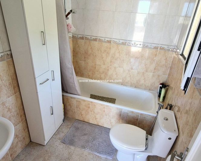 Image No.19-3 Bed Villa for sale