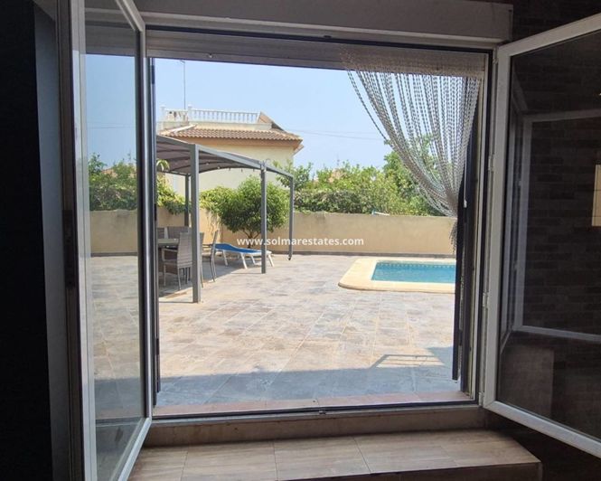 Image No.27-3 Bed Villa for sale