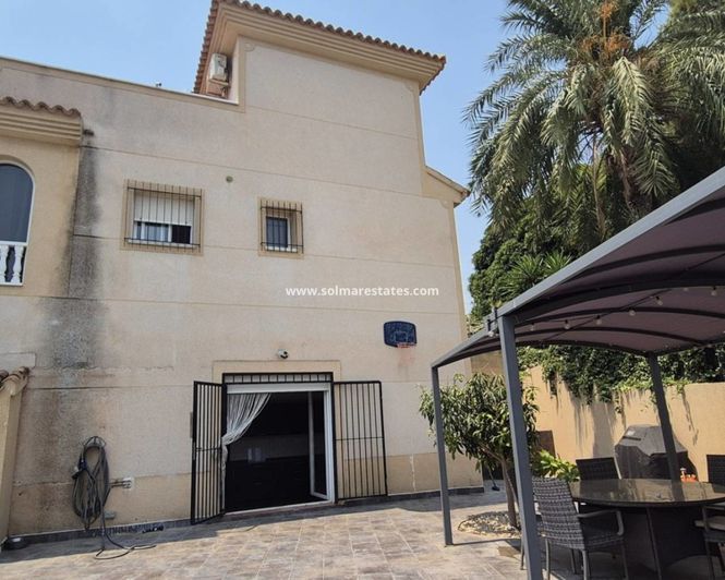 Image No.30-3 Bed Villa for sale