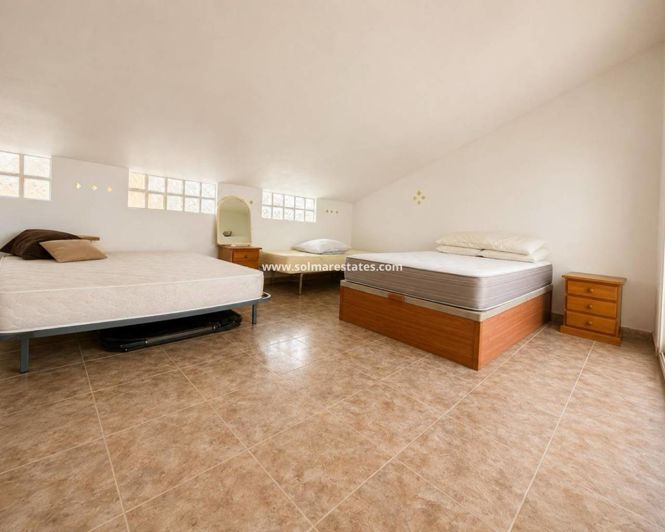 Image No.13-3 Bed Apartment for sale