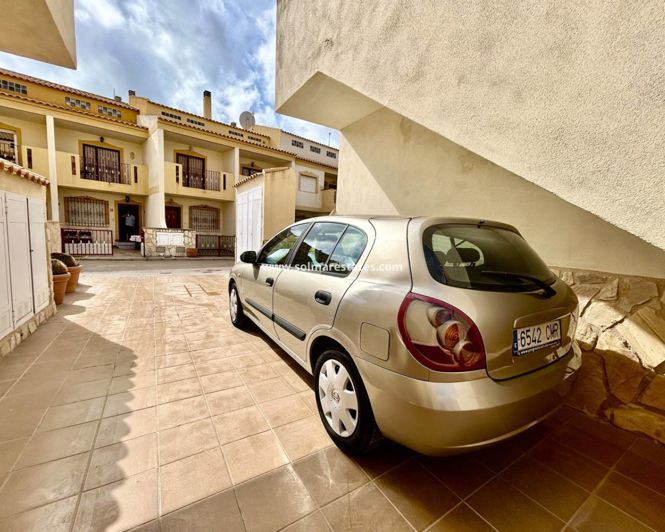 Image No.20-3 Bed Apartment for sale