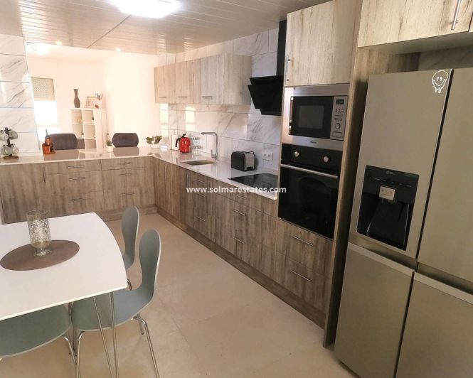 Image No.16-2 Bed Apartment for sale
