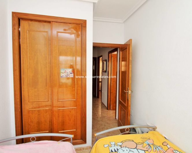 Image No.15-3 Bed Townhouse for sale