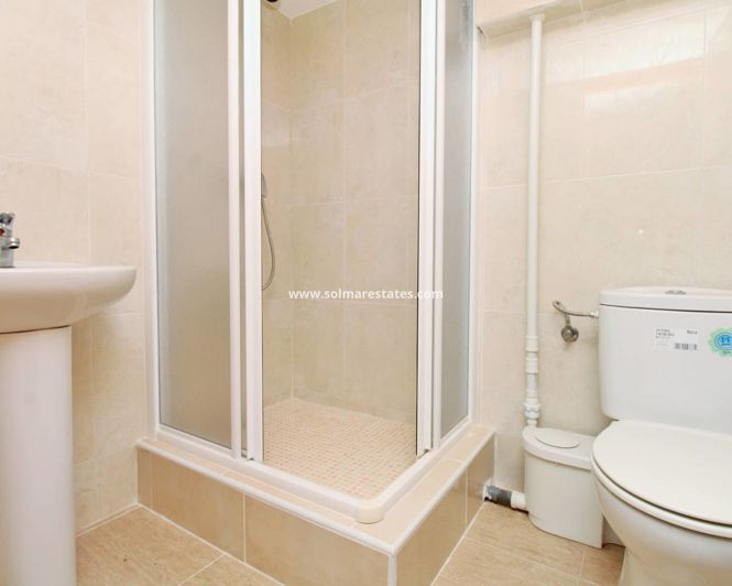 Image No.26-3 Bed Townhouse for sale