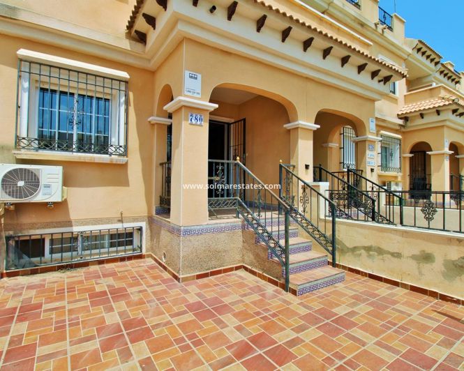 Image No.27-3 Bed Townhouse for sale
